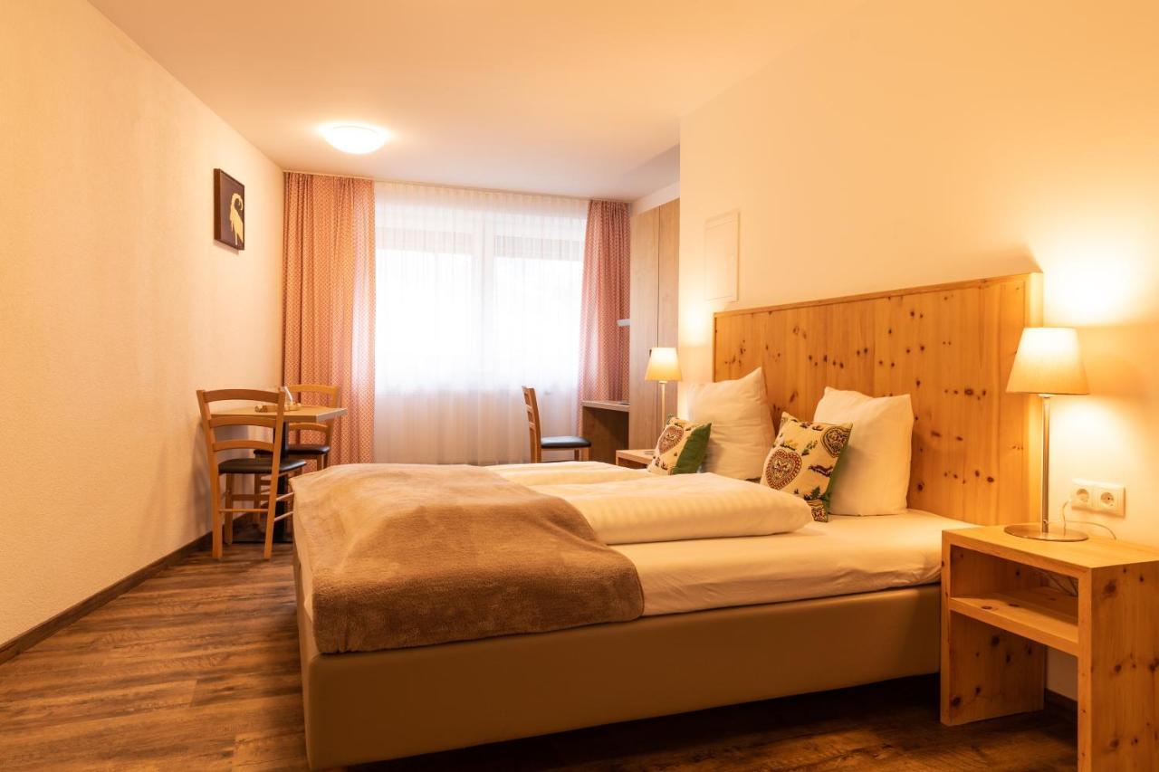 イェルツェンス Pitztal Livingアパートホテル エクステリア 写真