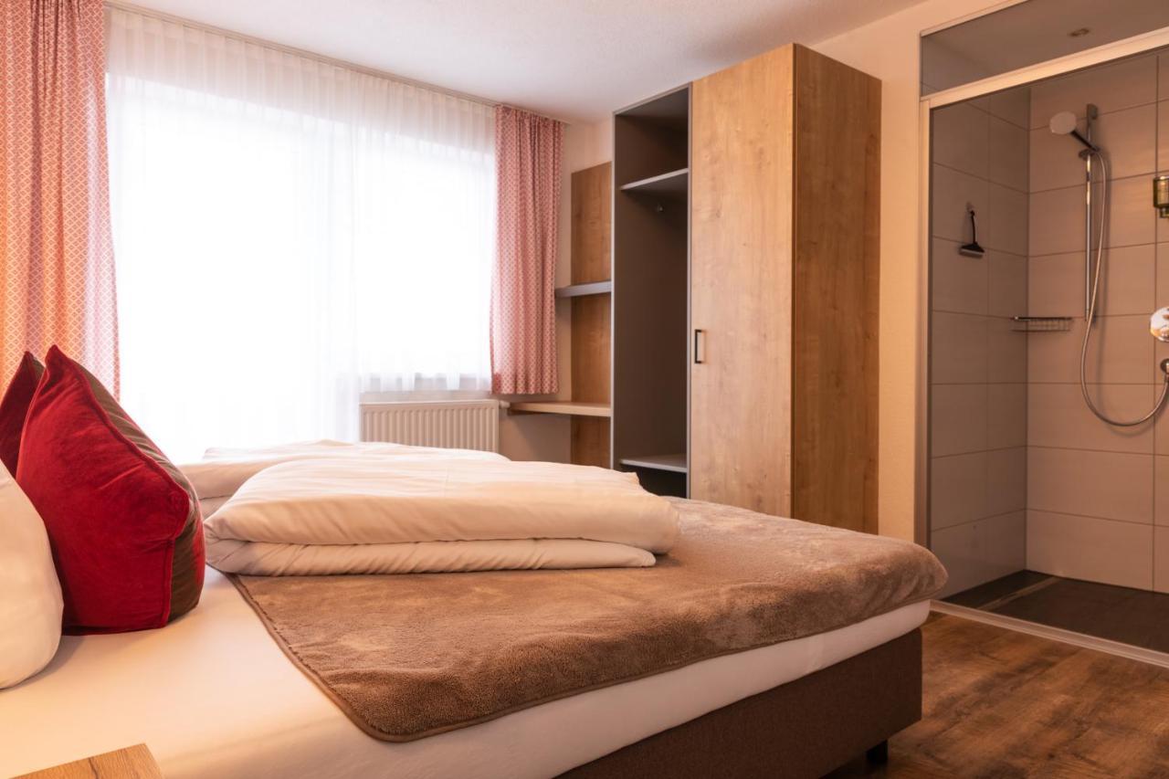 イェルツェンス Pitztal Livingアパートホテル エクステリア 写真
