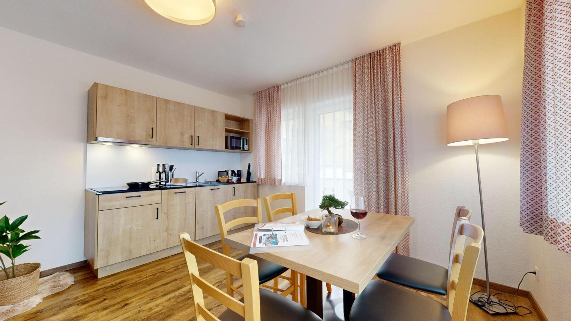 イェルツェンス Pitztal Livingアパートホテル エクステリア 写真